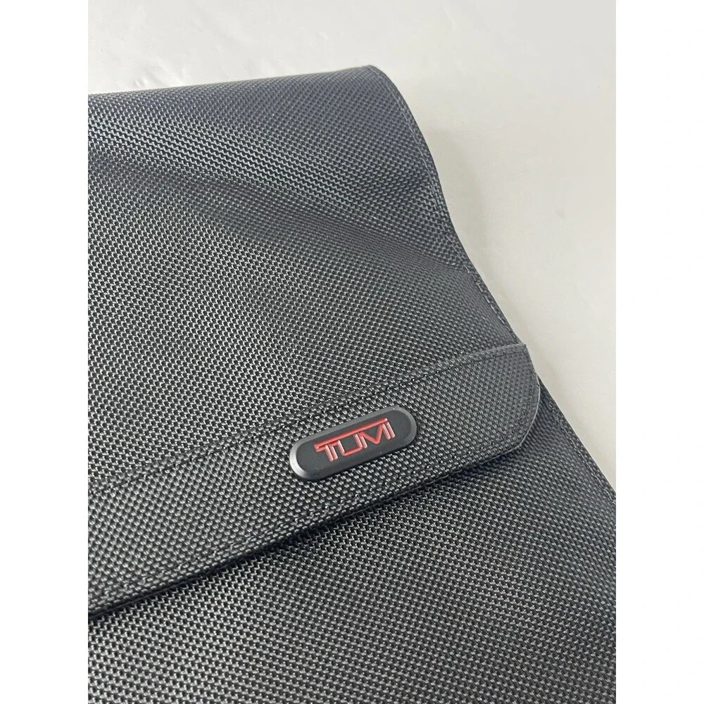 Tumi Magnetic fold Over Snap File Folder Bag 14x11